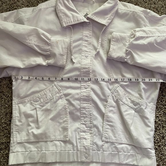 white pacer coat - Picture 3 of 6